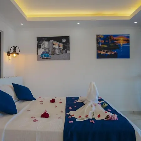 Villa Captivating With 2 Private Pools In Kas